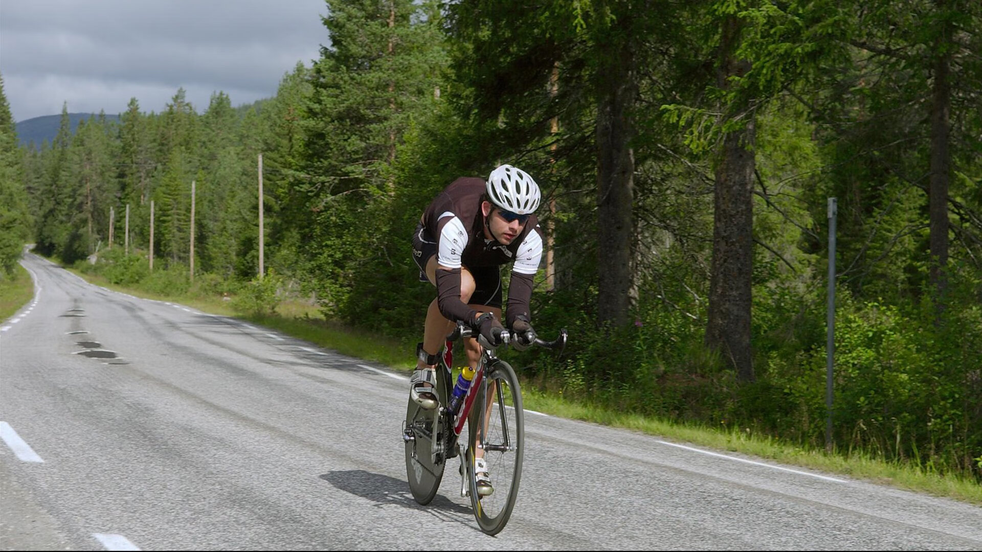 决赛节奏战术成功 梅尔滕斯游出新高度,梅尔滕斯位置